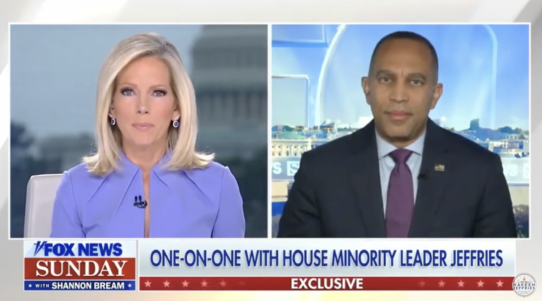 Shannon Bream (left) and Leader Jeffries (right) appearing on Fox News Sunday