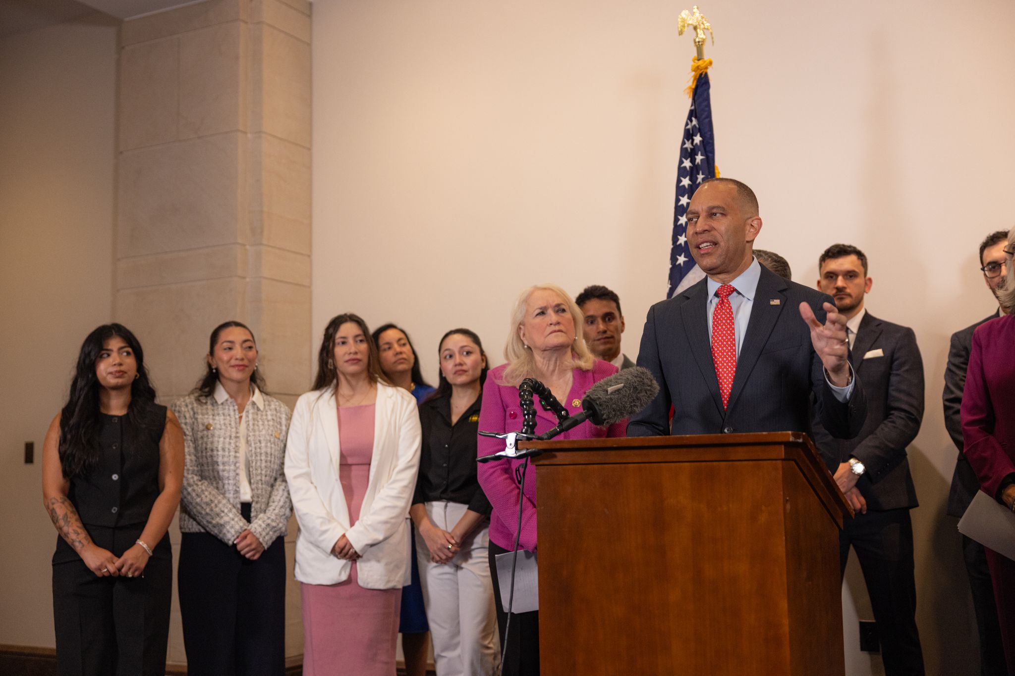 6.10.26, Leader Jeffries at DACA Press Conference