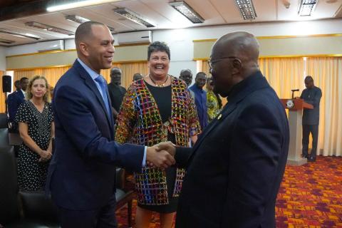 Leader Jeffries shaking hands with Ghanian President Nana Akufo-Addo